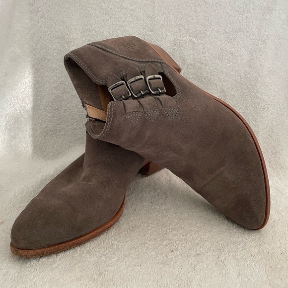 FRYE beige suede short boots - Picture 2 of 3